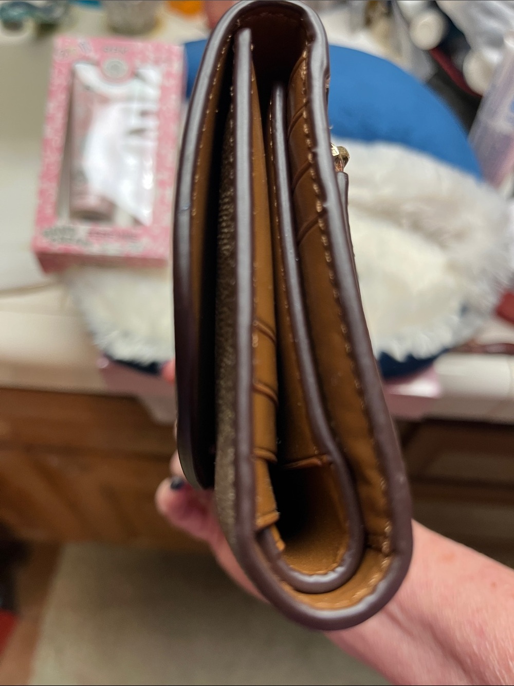 EUC Coach Two-Tone Brown PVC Tri fold Wallet with NWT Coach Earrings & RPK set - Picture 11 of 16